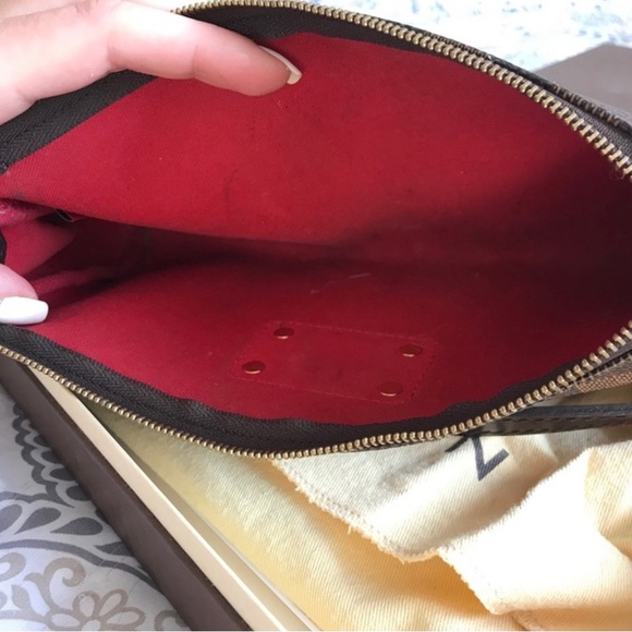 Authentic Louis Vuitton, Eva crossbody handbag! - Picture 5 of 6